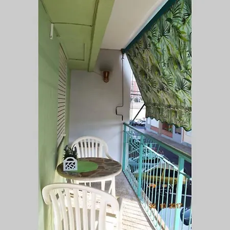 Apartamento en el centro de Alicante Exterior foto