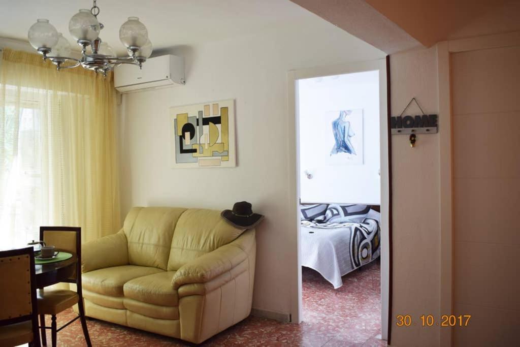 En El Centro De Apartament Alacant